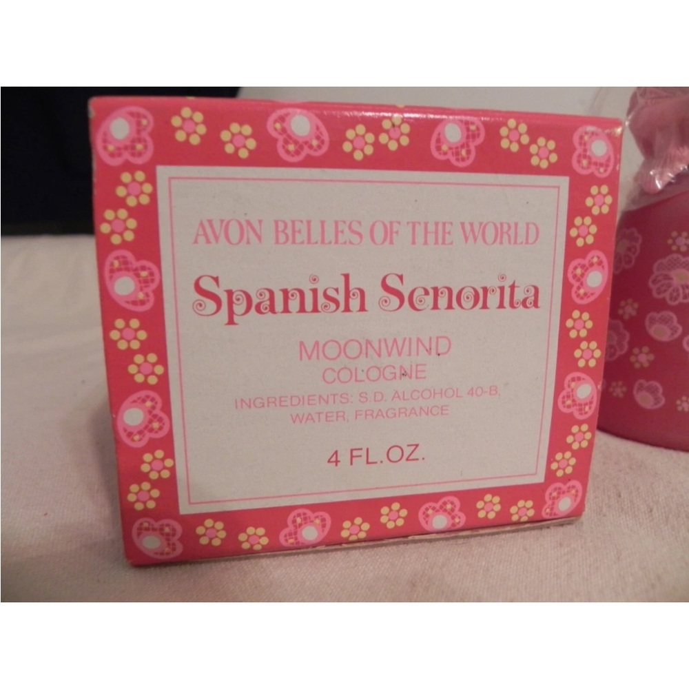 VINTAGE AVON Belles Of The World Spanish Señorita 2-Pc. Decanter, Moonwind RARE